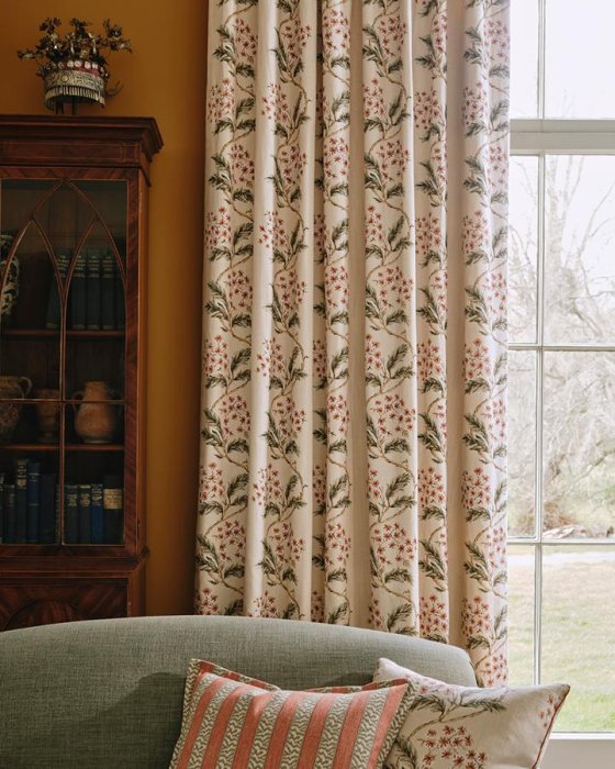 Cresswell von Colefax and Fowler im Raum
