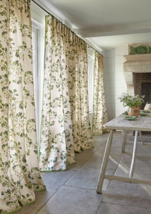 Greenacre von Colefax and Fowler im Raum
