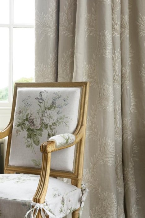 Lavinia von Colefax and Fowler im Raum
