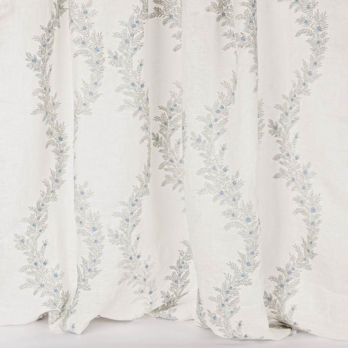 Liliana Silver – Stoff von Colefax and Fowler