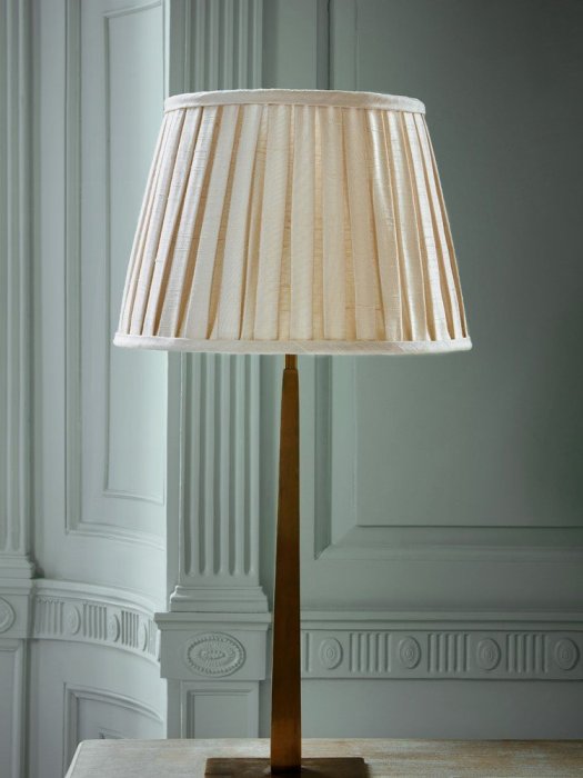 Pamina von Colefax and Fowler im Raum