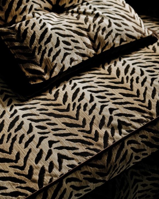 Tigre von Colefax and Fowler im Raum