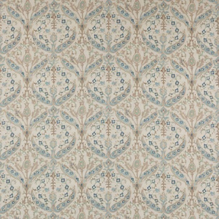 Yasamin von Colefax and Fowler in Old Blue