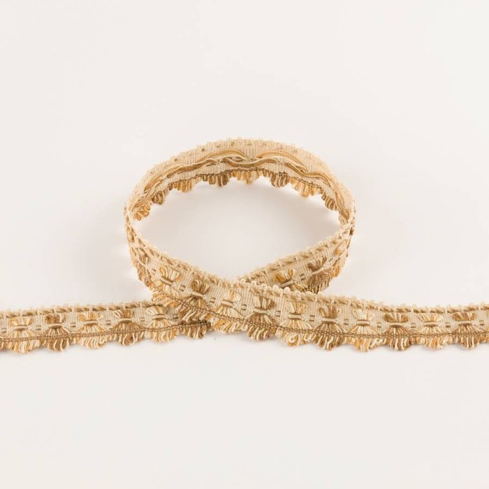 Arlington Archive Fan Edge Sand – Fächerborte von Colefax and Fowler