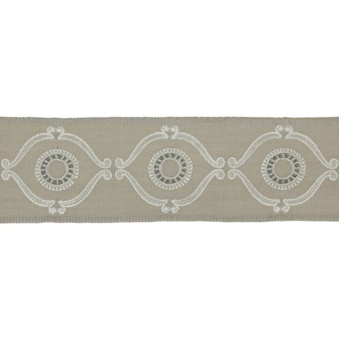 Delano Classic Braid Stone – Bestickte Borte von Colefax and Fowler