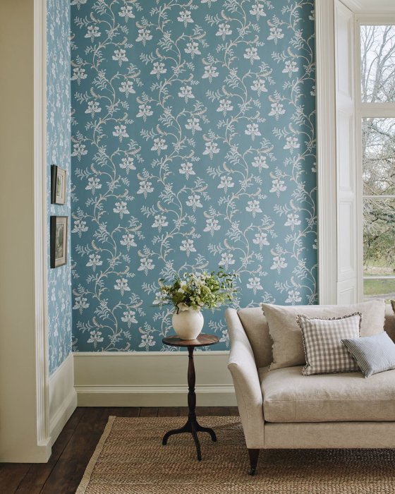 Delano Fan Edge von Colefax and Fowler im Raum