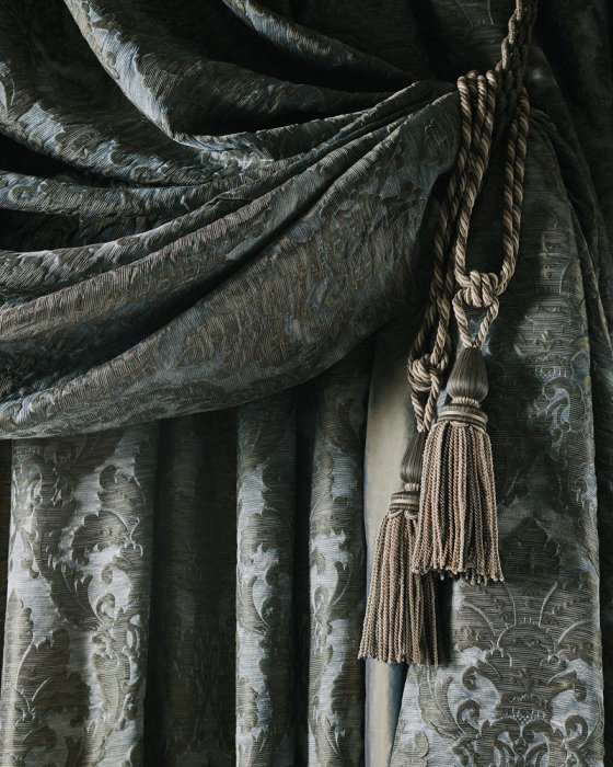 Delano Tassel Tieback von Colefax and Fowler im Raum