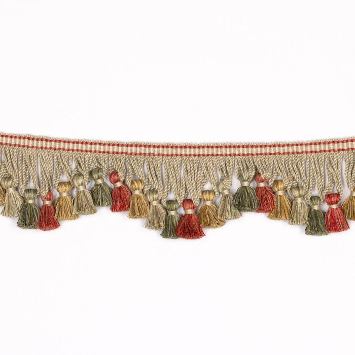 Lansdowne Scalloped Tassel Fringe Tomato/Olive – Bogenquastenfranse von Colefax and Fowler