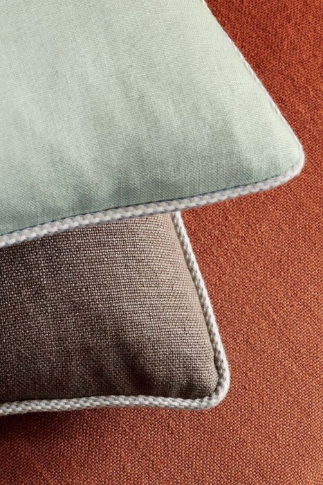 Theodore Narrow Rope von Colefax and Fowler im Raum