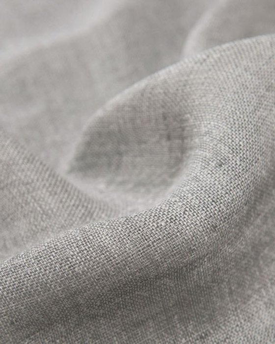 Isalys Grau – Voile von Houlès