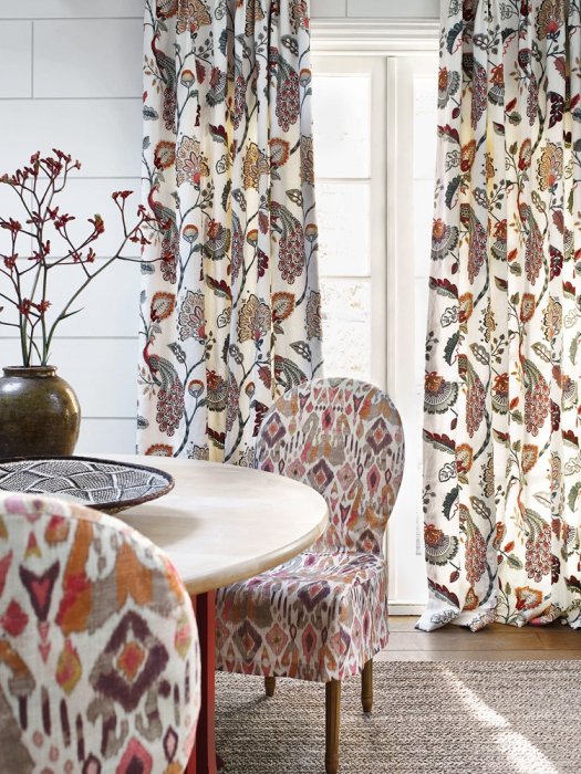 Vorhänge aus Jane Churchill Jaipur Peacock im Esszimmer