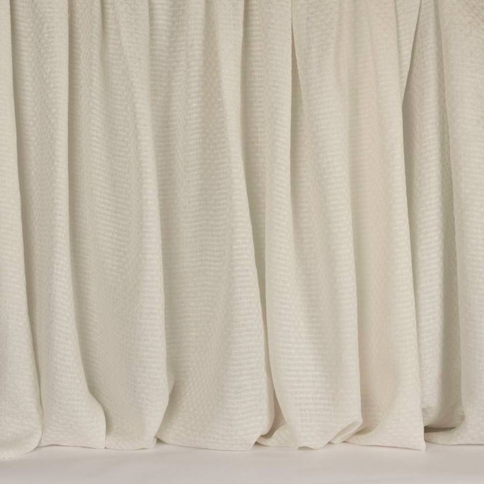 Fog von Larsen in White