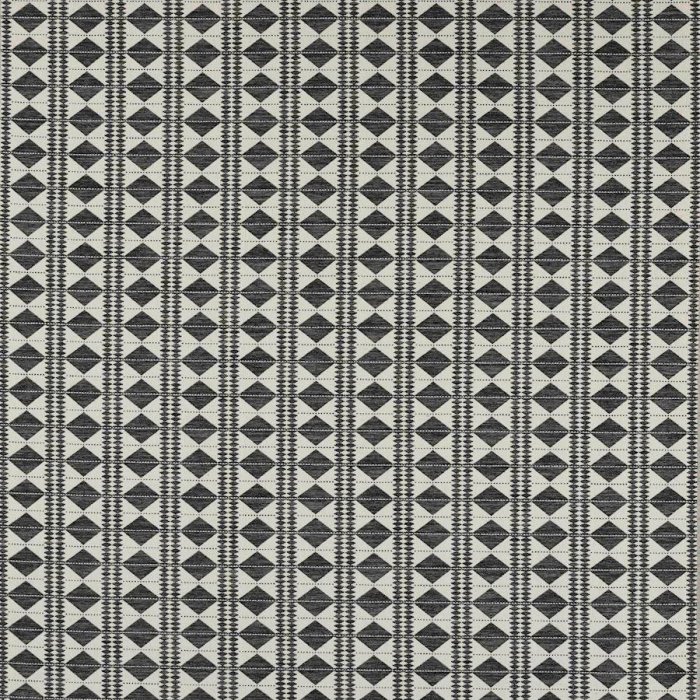 Kifi von Larsen in Ebony