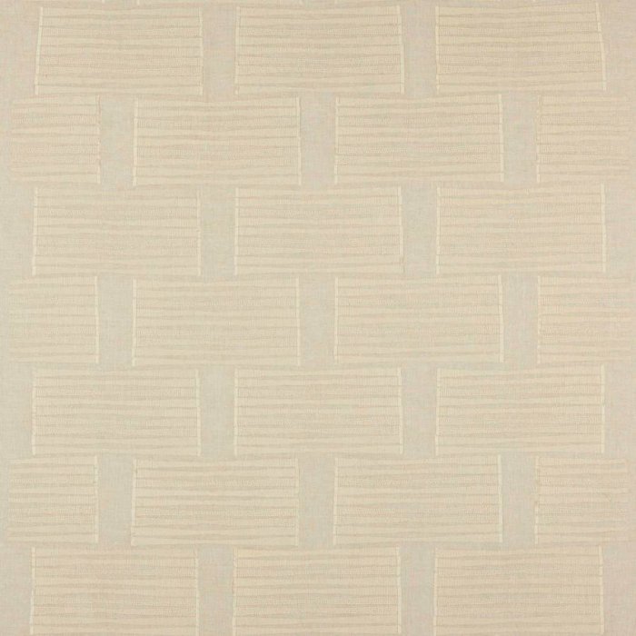 Kijani von Larsen in Ivory