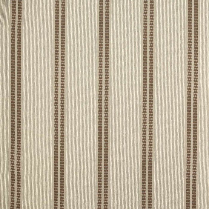 Makena von Larsen in Birch