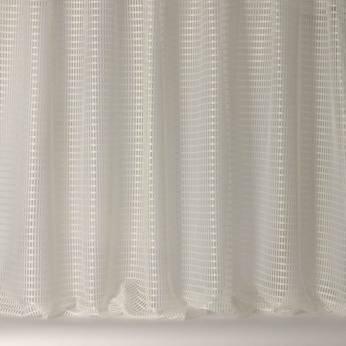 Mikado von Larsen in White