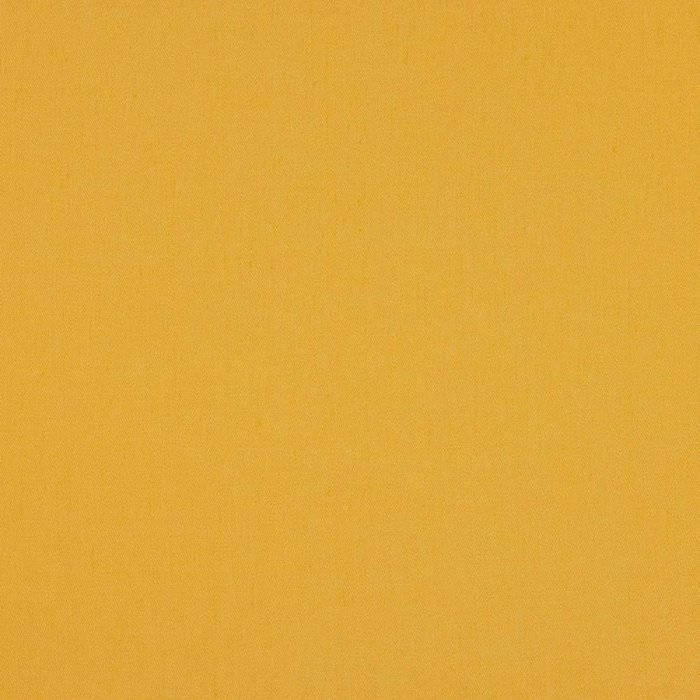 Nore von Larsen in Saffron