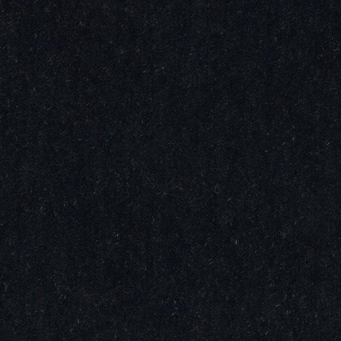 Sasha von Larsen in Midnight