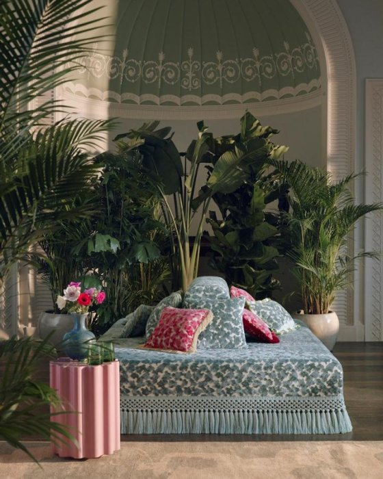 Java von Manuel Canovas im Raum