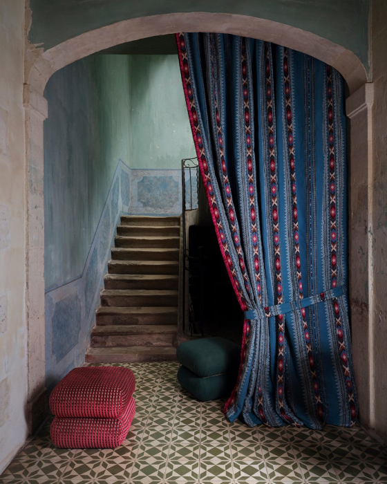 Portiere aus Manuel Canovas Lison in Mer