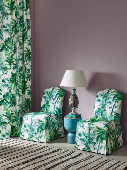 Sessel und Vorhang aus Manuel Canovas Malacca in Prairie