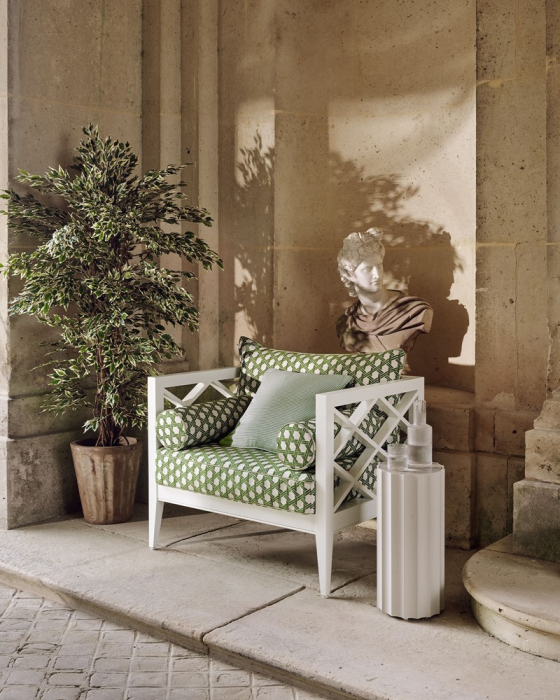 Gartenbank mit Polster aus Manuel Canovas Saint-Tropez in Prairie