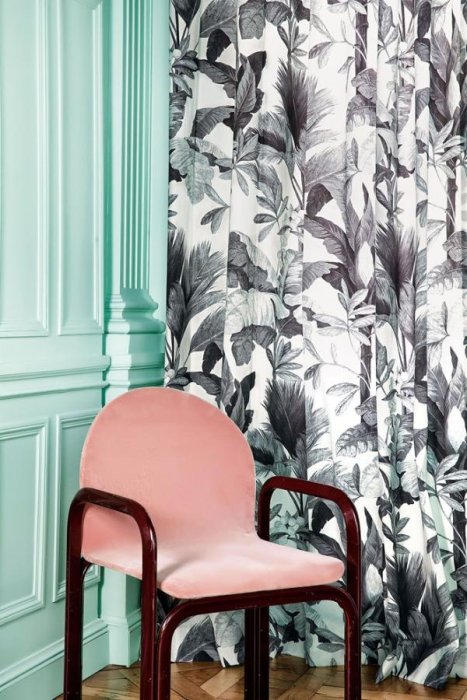 Salengro von Manuel Canovas im Raum