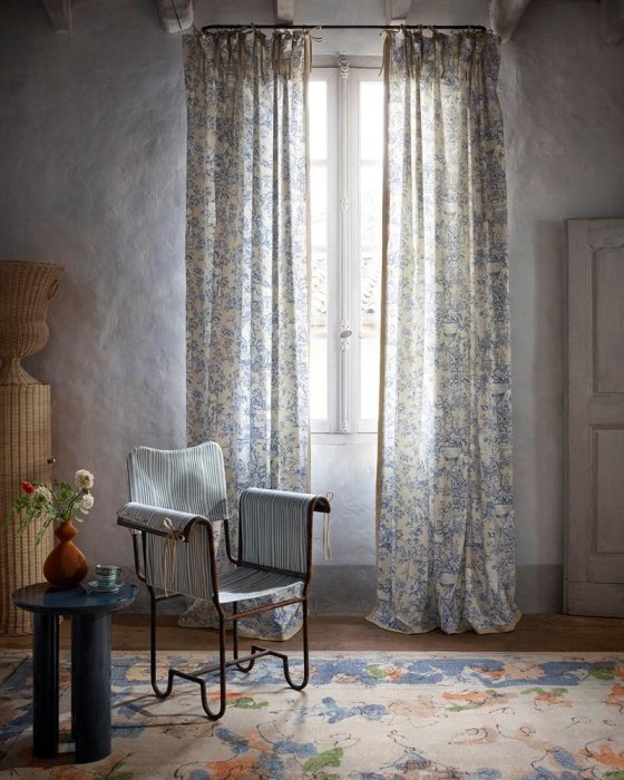 Raumansicht mit Sansha von Manuel Canovas