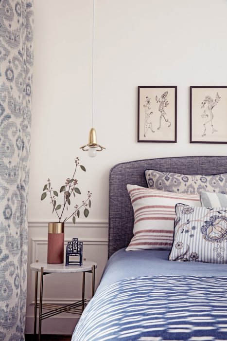 Schlafzimmer mit Stoffen der Kollektion Ambroise von Manuel Canovas