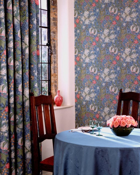 Golden Lily von Morris & Co. – Ambiente