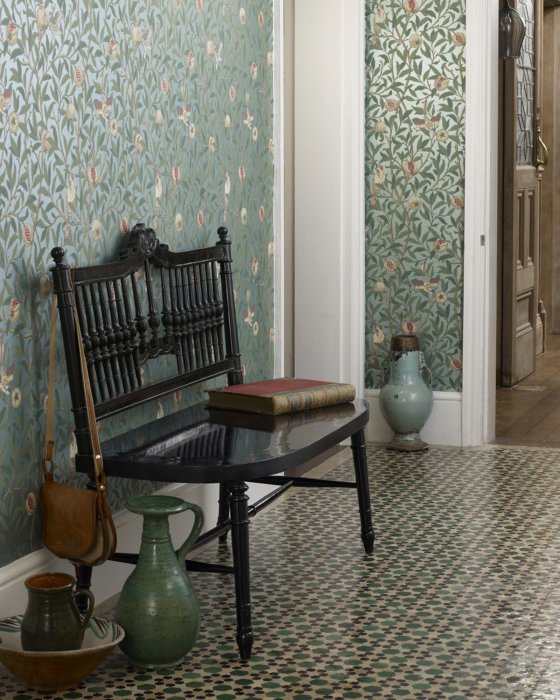 Bird & Pomegranate Tapete von Morris & Co. – Ambiente